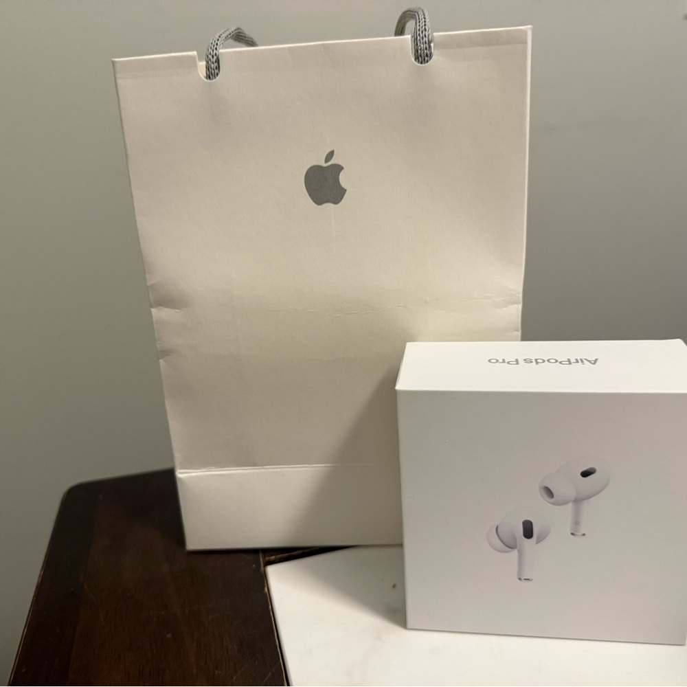 Apple AirPods Pro - White